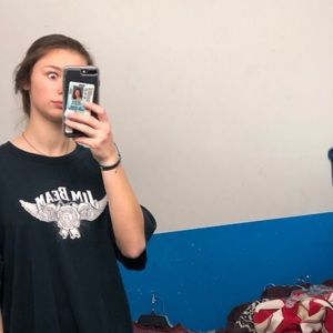 Meet your Posher, Myra